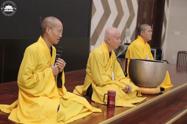 Dharma talk Protecting yourself in the 102nd Seven-day Retreat