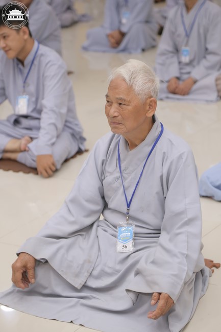 Dharma talk Protecting yourself in the 102nd Seven-day Retreat