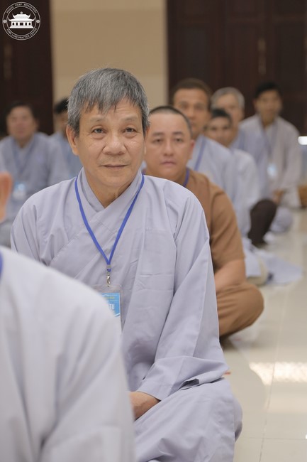 Dharma talk Protecting yourself in the 102nd Seven-day Retreat