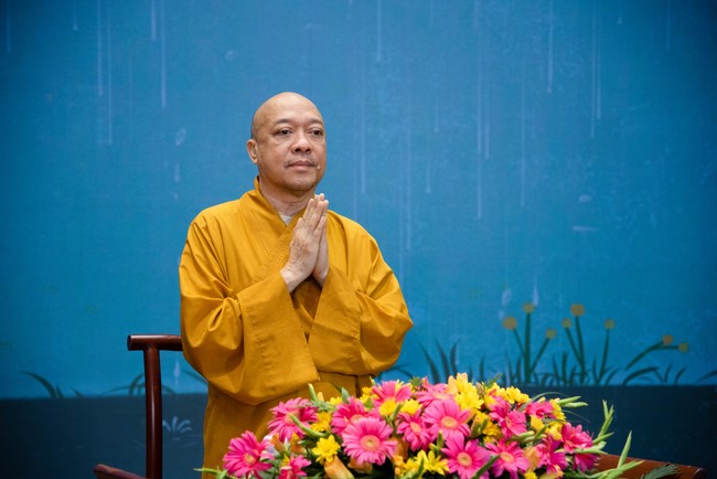 Dharma talk Protecting yourself in the 102nd Seven-day Retreat