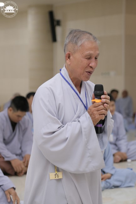 Dharma talk Protecting yourself in the 102nd Seven-day Retreat