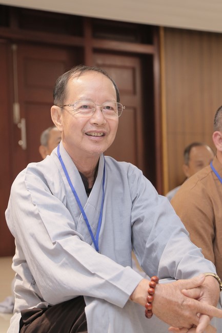 Dharma talk Protecting yourself in the 102nd Seven-day Retreat