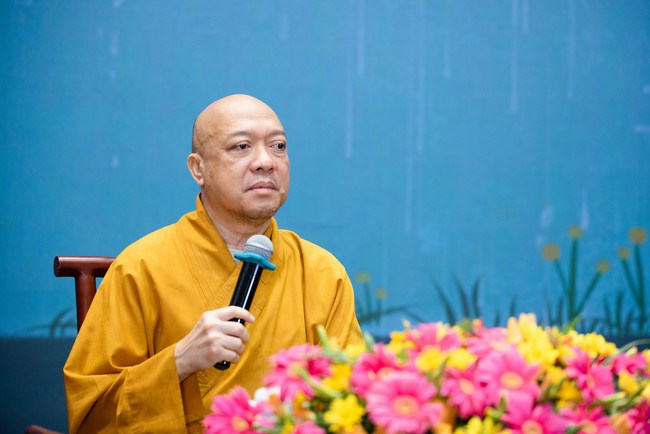 Dharma talk Protecting yourself in the 102nd Seven-day Retreat