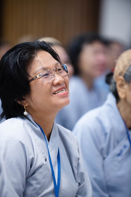 Dharma talk Protecting yourself in the 102nd Seven-day Retreat