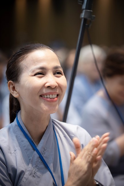 Dharma talk Protecting yourself in the 102nd Seven-day Retreat