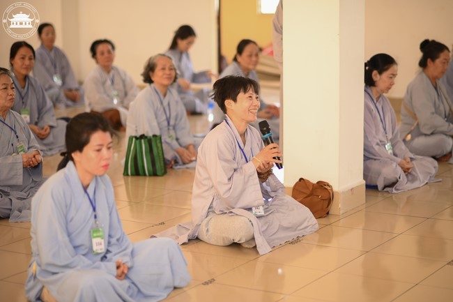 Dharma talk Protecting yourself in the 102nd Seven-day Retreat