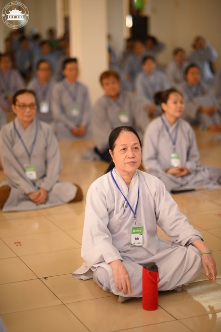 Dharma talk Protecting yourself in the 102nd Seven-day Retreat