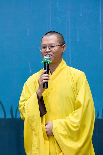 Dharma talk Protecting yourself in the 102nd Seven-day Retreat