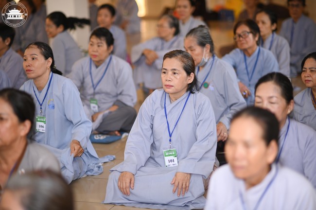 Dharma talk Protecting yourself in the 102nd Seven-day Retreat