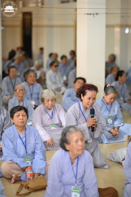 Dharma talk Protecting yourself in the 102nd Seven-day Retreat