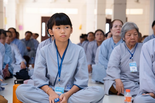 Dharma talk Protecting yourself in the 102nd Seven-day Retreat