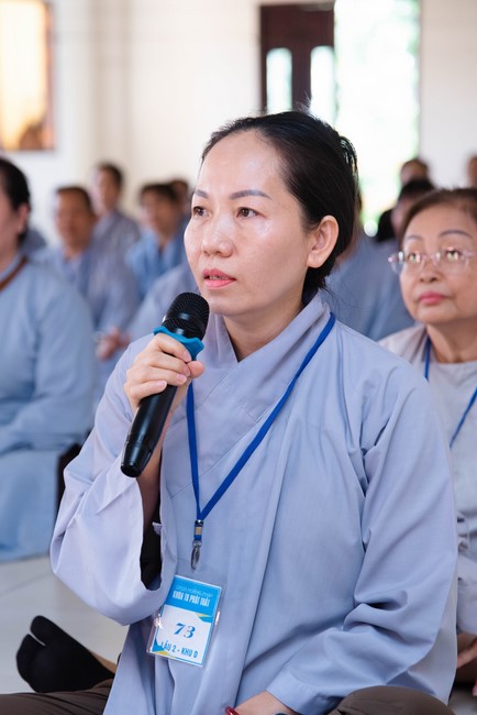 Dharma talk Protecting yourself in the 102nd Seven-day Retreat