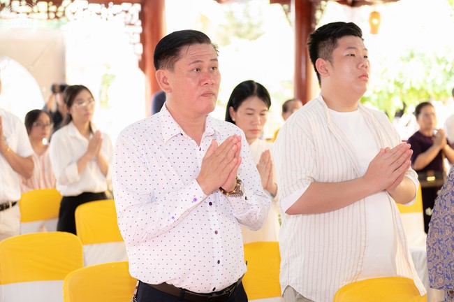 Wedding Ceremony at the pagoda