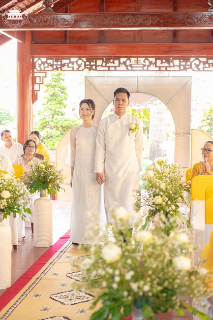Wedding Ceremony at the pagoda
