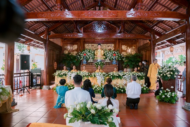 Wedding Ceremony at the pagoda