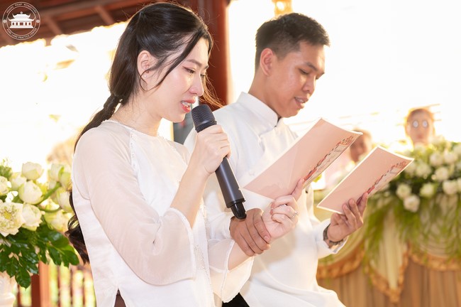 Wedding Ceremony at the pagoda