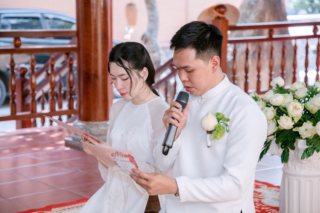 Wedding Ceremony at the pagoda