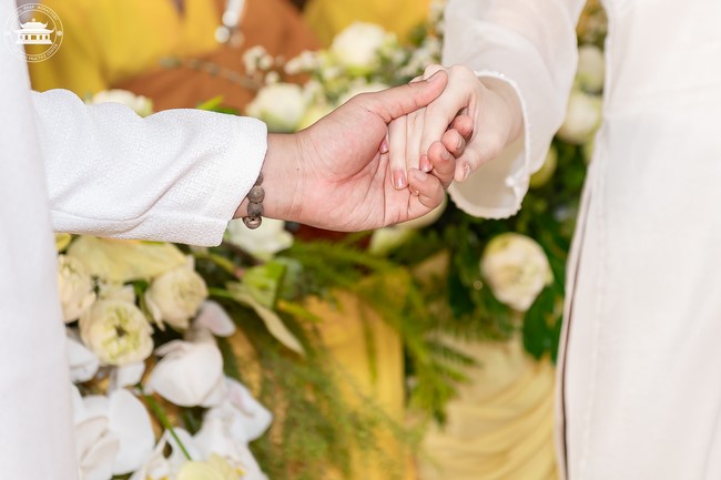 Wedding Ceremony at the pagoda