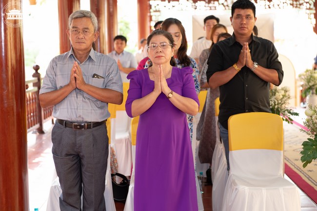 Wedding Ceremony at the pagoda