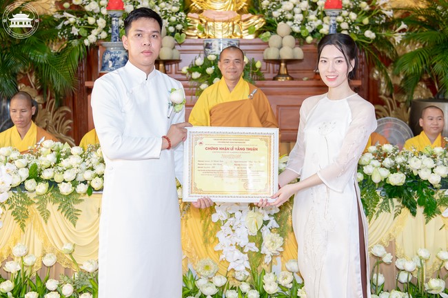 Wedding Ceremony at the pagoda