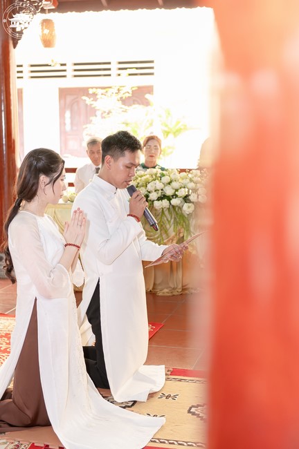 Wedding Ceremony at the pagoda
