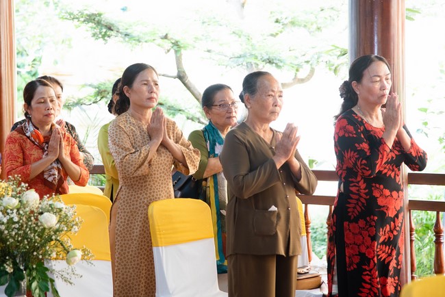 Wedding Ceremony at the pagoda