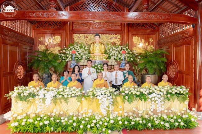 Wedding Ceremony at the pagoda