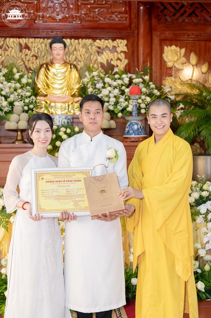 Wedding Ceremony at the pagoda