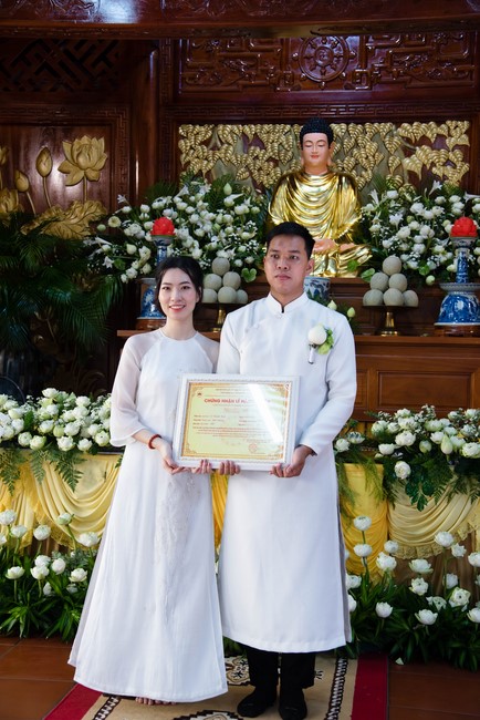 Wedding Ceremony at the pagoda