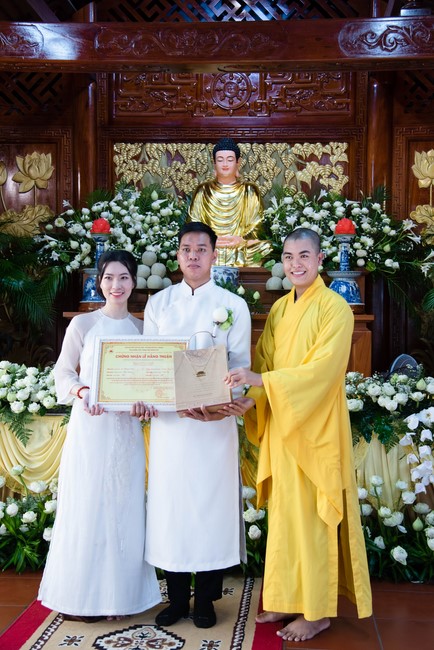 Wedding Ceremony at the pagoda