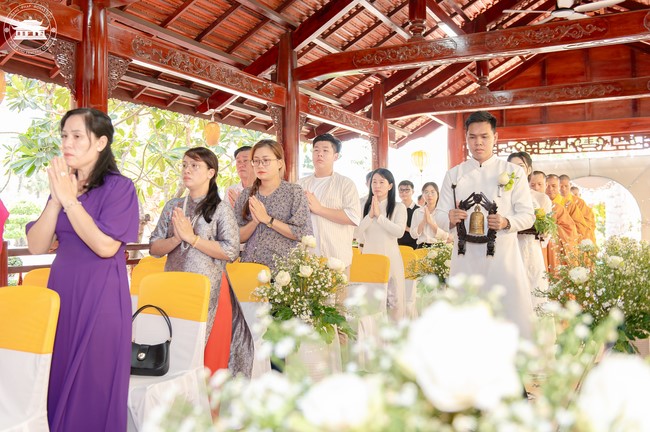 Wedding Ceremony at the pagoda