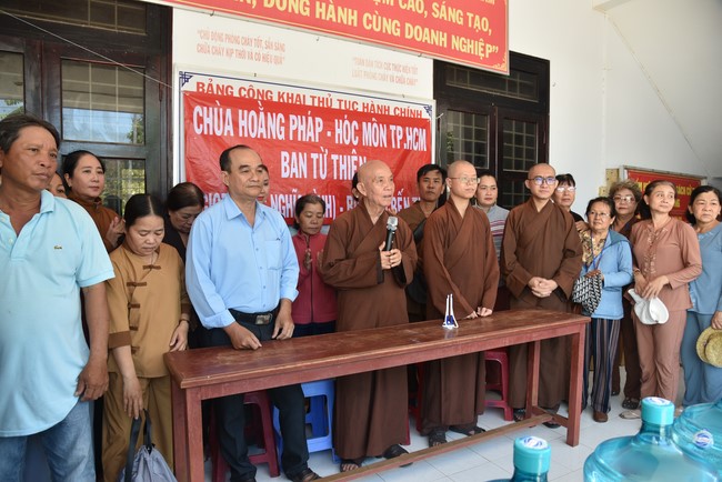 Chương trình trao tặng “Giọt nước nghĩa tình” đến người dân huyện Bình Đại, Bến Tre