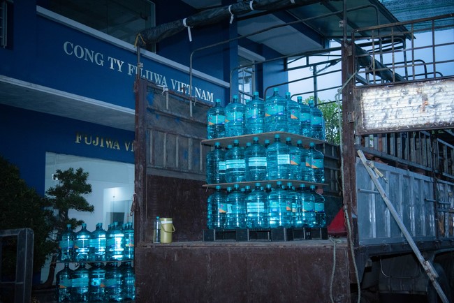 Chương trình trao tặng “Giọt nước nghĩa tình” đến người dân huyện Bình Đại, Bến Tre