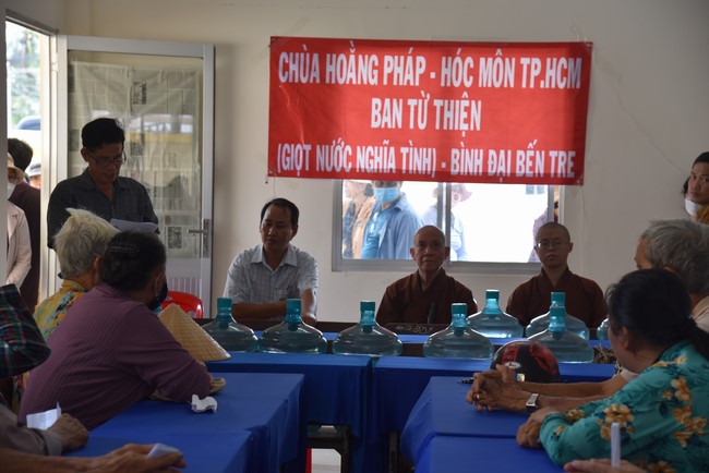 Chương trình trao tặng “Giọt nước nghĩa tình” đến người dân huyện Bình Đại, Bến Tre