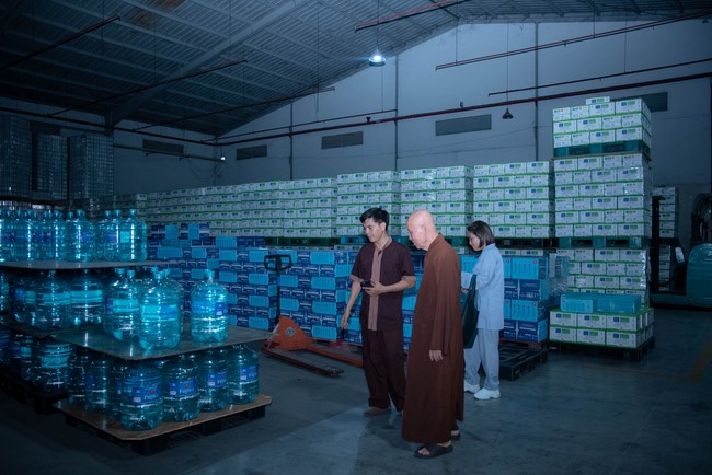 Chương trình trao tặng “Giọt nước nghĩa tình” đến người dân huyện Bình Đại, Bến Tre