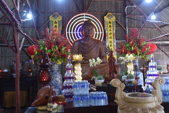 Chương trình trao tặng “Giọt nước nghĩa tình” đến người dân huyện Bình Đại, Bến Tre