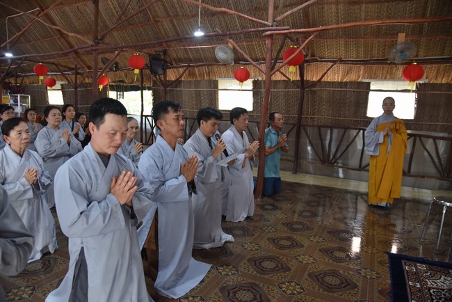 Chương trình trao tặng “Giọt nước nghĩa tình” đến người dân huyện Bình Đại, Bến Tre