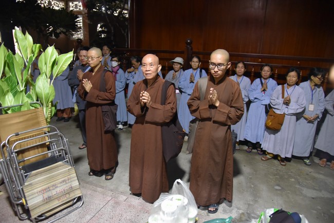 Chương trình trao tặng “Giọt nước nghĩa tình” đến người dân huyện Bình Đại, Bến Tre