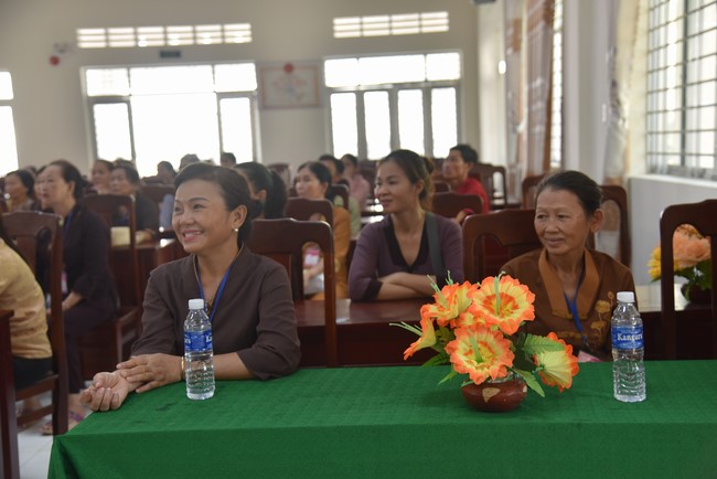 Chương trình trao tặng “Giọt nước nghĩa tình” đến người dân huyện Bình Đại, Bến Tre