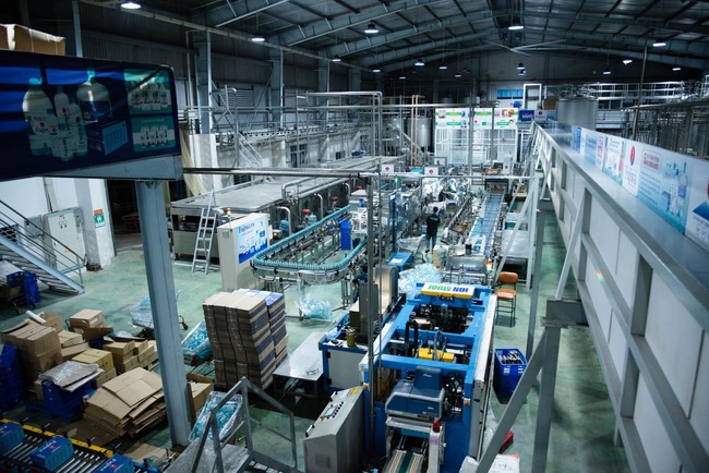 Chương trình trao tặng “Giọt nước nghĩa tình” đến người dân huyện Bình Đại, Bến Tre