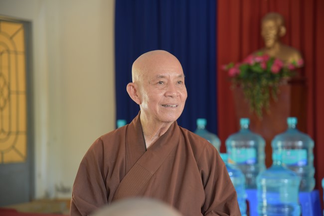 Chương trình trao tặng “Giọt nước nghĩa tình” đến người dân huyện Bình Đại, Bến Tre