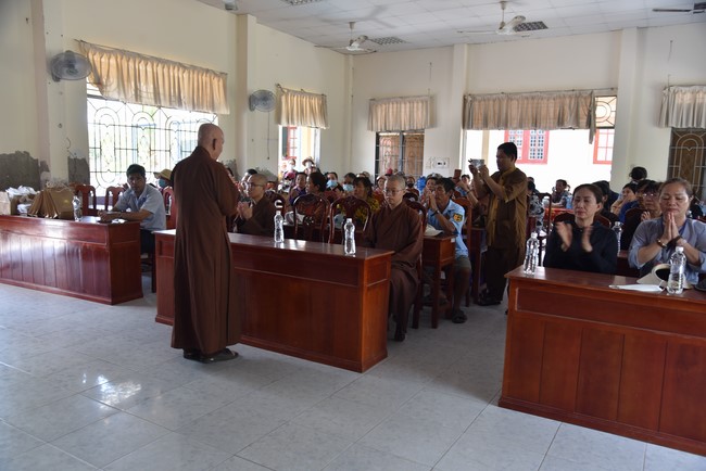 Chương trình trao tặng “Giọt nước nghĩa tình” đến người dân huyện Bình Đại, Bến Tre