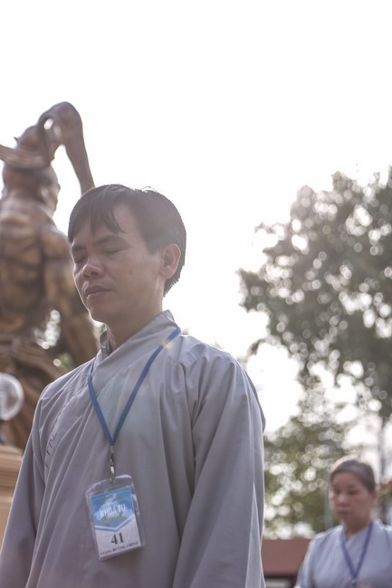 Dharma talk Educating today's young generation in the 102nd Seven-day Retreat