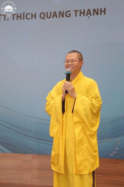 Dharma talk Educating today's young generation in the 102nd Seven-day Retreat