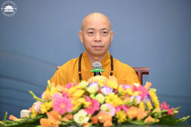 Dharma talk Educating today's young generation in the 102nd Seven-day Retreat