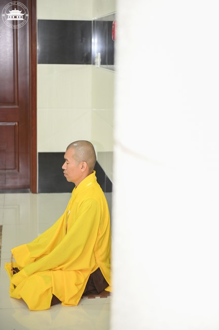 Dharma talk Educating today's young generation in the 102nd Seven-day Retreat