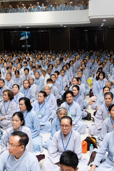 Dharma talk Cultivating the body or the mind? in the 102nd Seven-day Retreat