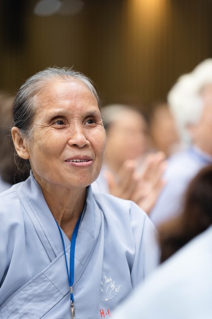 Dharma talk Cultivating the body or the mind? in the 102nd Seven-day Retreat