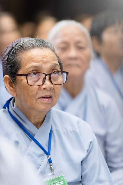 Dharma talk Cultivating the body or the mind? in the 102nd Seven-day Retreat