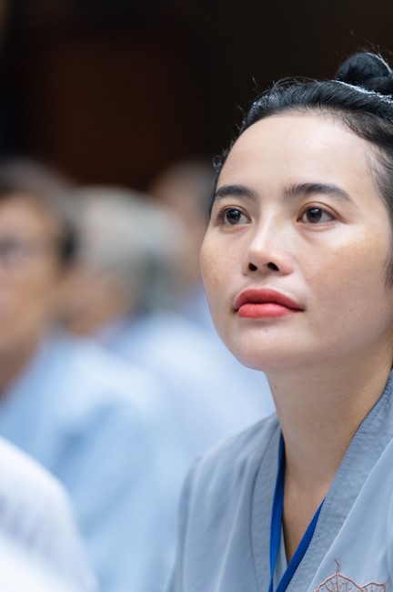 Dharma talk Cultivating the body or the mind? in the 102nd Seven-day Retreat